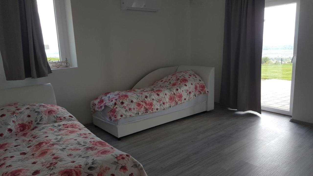 Ardo Elmenybirtok Apartment Balatonederics